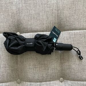 ShedRain Auto Open/Close Compact Umbrella Black – New With Tag